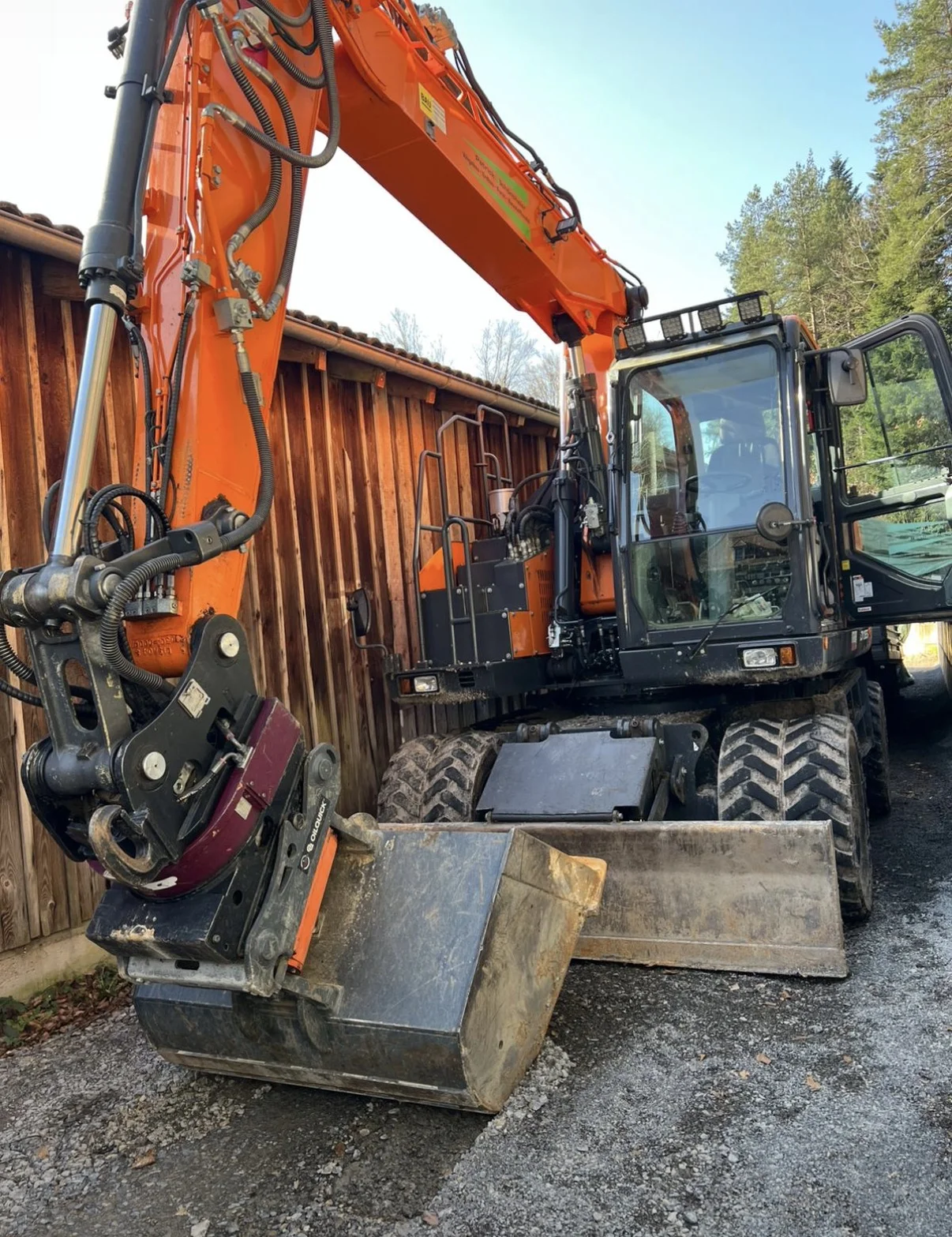 Doosan Mobilbagger auf der Baustelle
