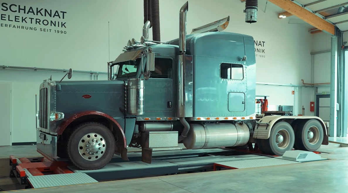 Peterbilt 389 Chiptuning bei Schaknat Elektronik