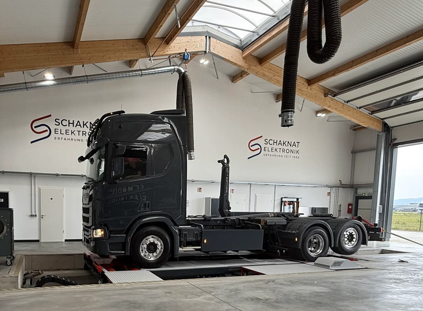 LKW-Allrad-Leistungsprüfstand Schaknat